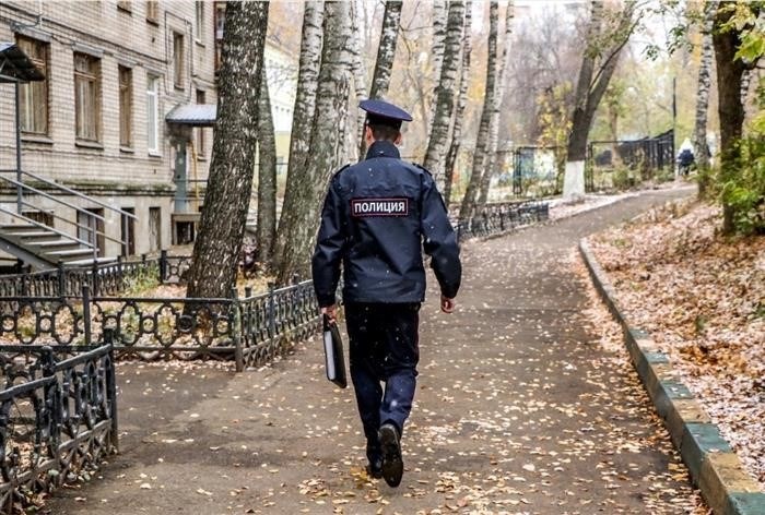 Если вы напишите заявление, участковый должен проверить факт нарушения и побеседовать с проблемными соседями. Фото: www.nn.ru